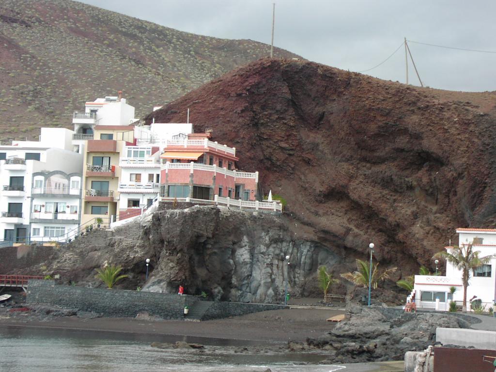 Vivienda Vacacional La Roca La Restinga Esterno foto